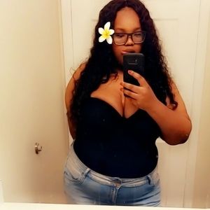 Meet your Posher, Kandi